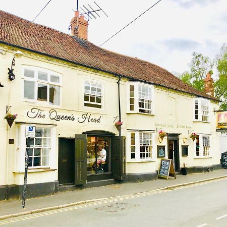 The Queens Head Stratford-upon-Avon Exterior foto