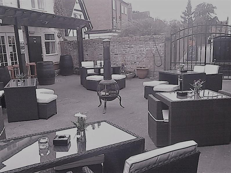 The Queens Head Stratford-upon-Avon Exterior foto